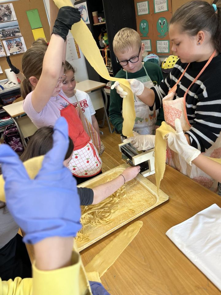 Sanja Marciuš (3) Sanja Marciuš (1)