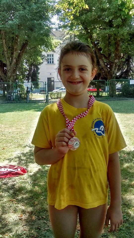 Sara Puklavec (12) Sara Puklavec (12)