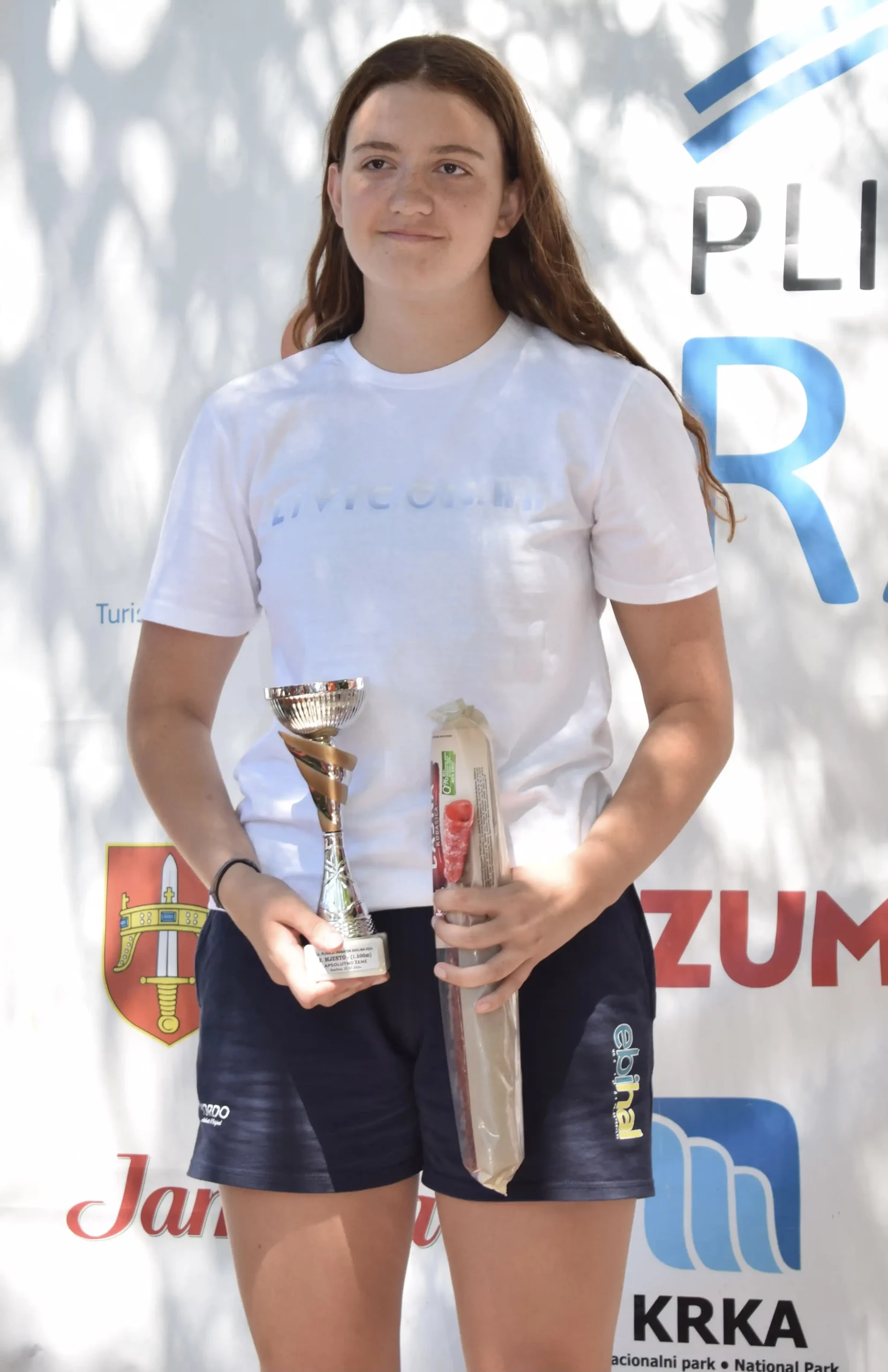 Sara Puklavec (2) Sara Puklavec (2)