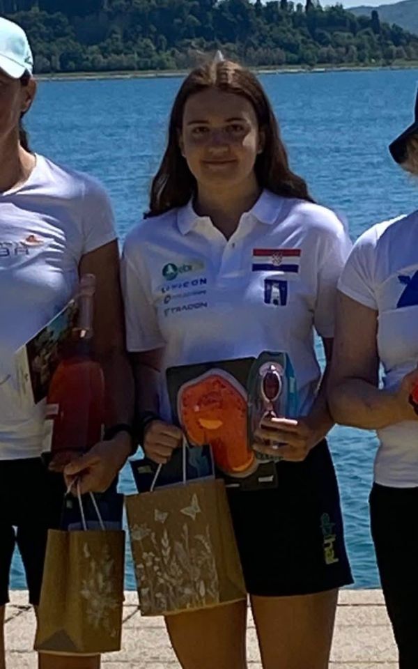 Sara Puklavec (3) Sara Puklavec (3)