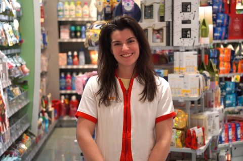 Sarah Logožar Sarah Logožar