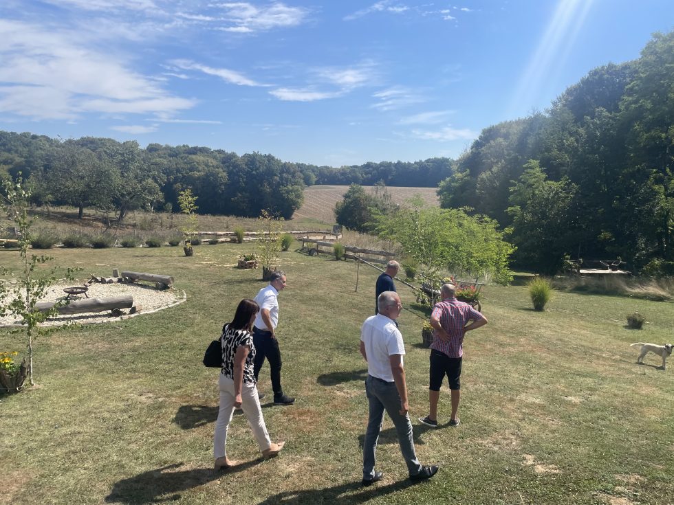 Sastanak-hrvatskih-i-slovenskih-nacelnika-i-turistickih-djelatnika-1-980×735 Sastanak-hrvatskih-i-slovenskih-nacelnika-i-turistickih-djelatnika-1-980×735