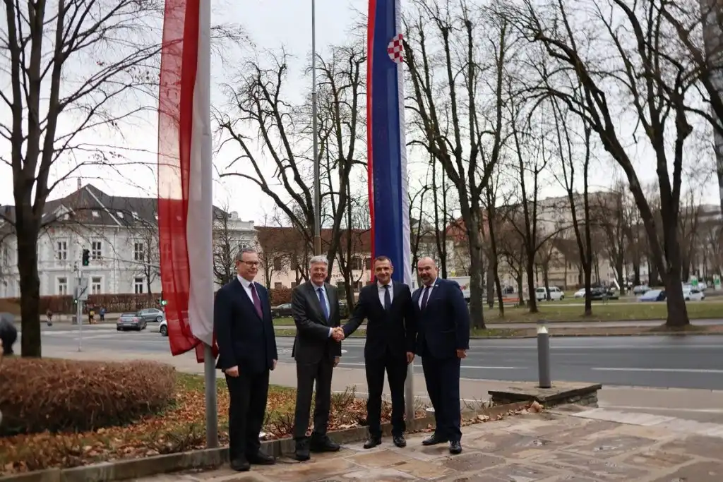 Sastanak-izmedu-zupana-Medimurske-zupanije-i-predsjednika-Vlade-pokrajine-Koruske-4-1024×683