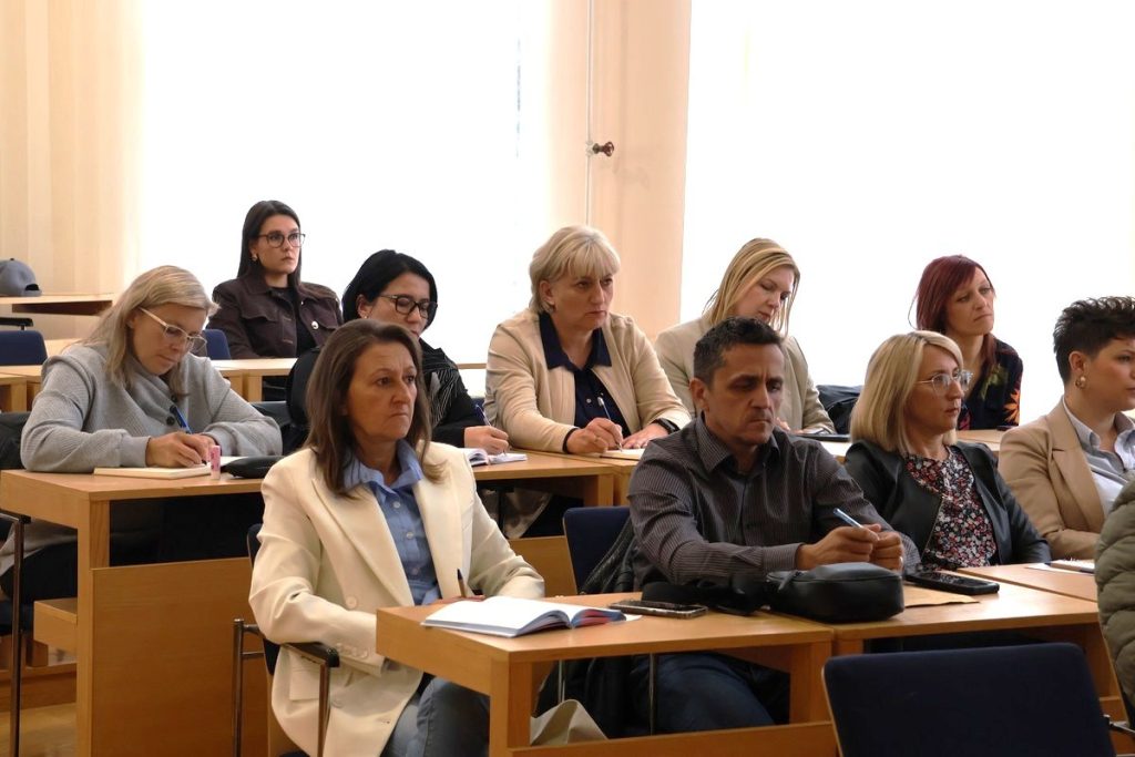 Sastanak-ravnatelja-OS-2-1024×683