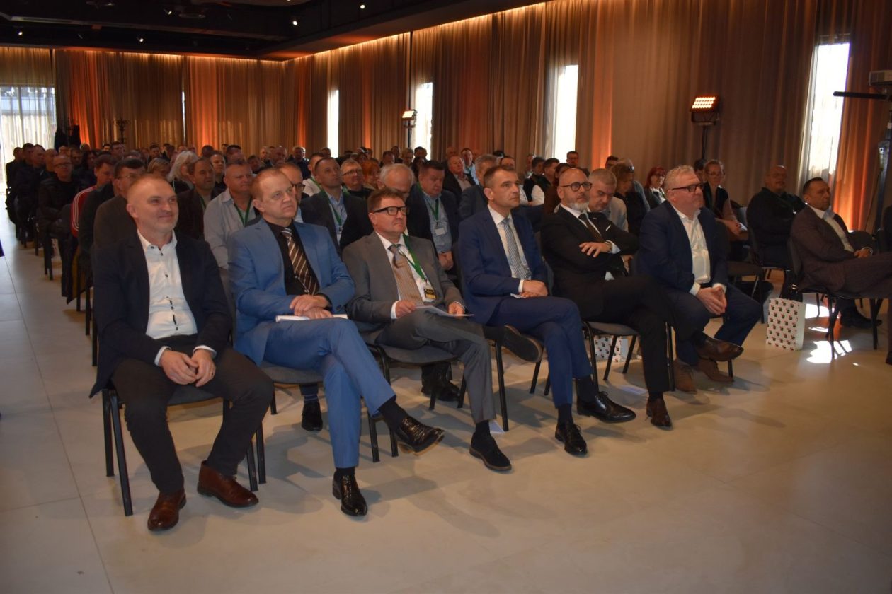 Savjetovanje uzgajivača svinja Prelog 2026 (14) Savjetovanje uzgajivača svinja Prelog 2026 (14)