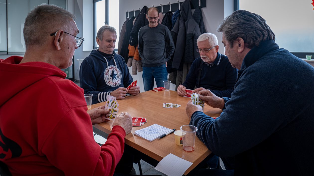 Savska Ves klub umirovljenika bela-15