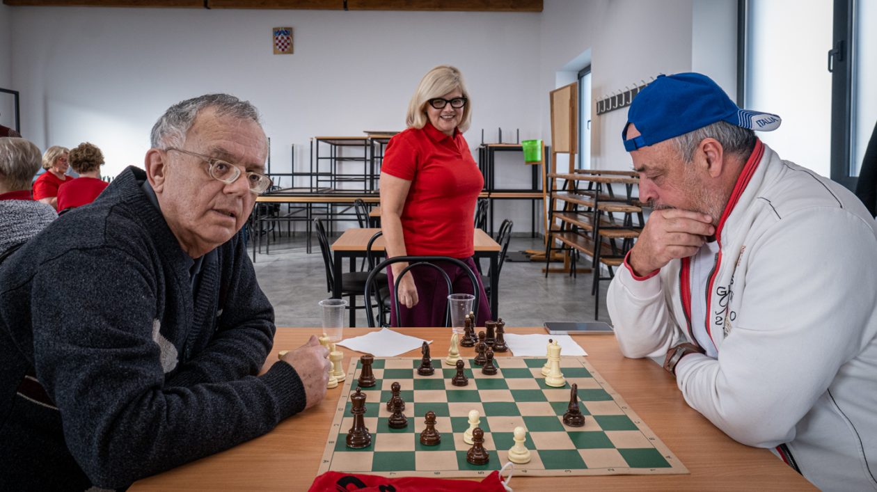 Savska Ves klub umirovljenika bela-22