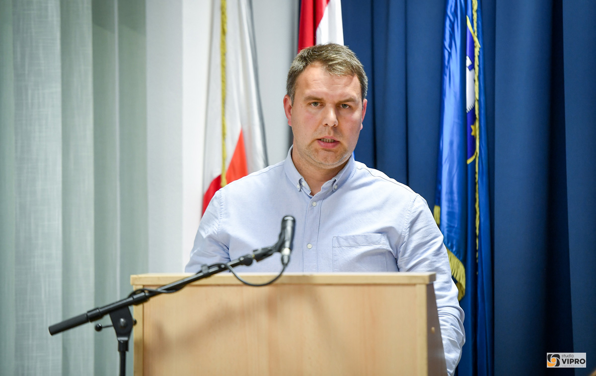 Sedma sjednica gradskog vijeća – studio Vipro (18) Sedma sjednica gradskog vijeća – studio Vipro (18)