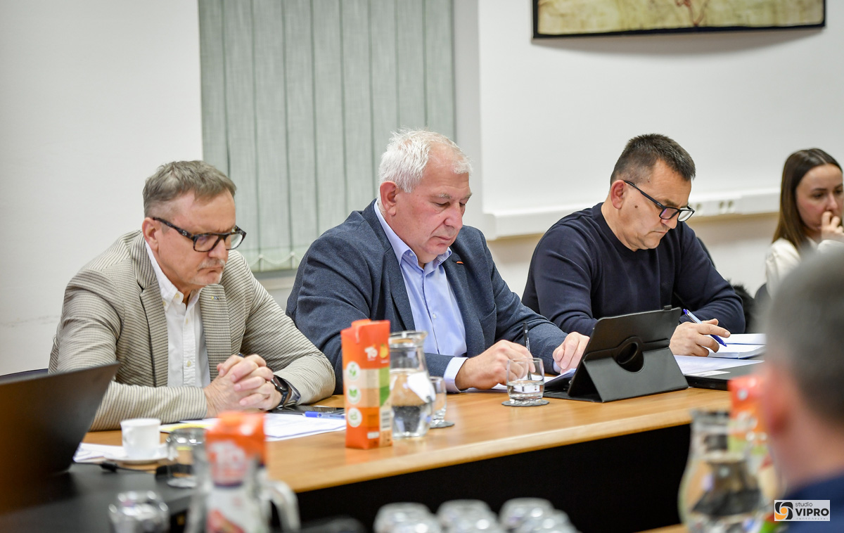 Sedma sjednica gradskog vijeća – studio Vipro (4) Sedma sjednica gradskog vijeća – studio Vipro (4)