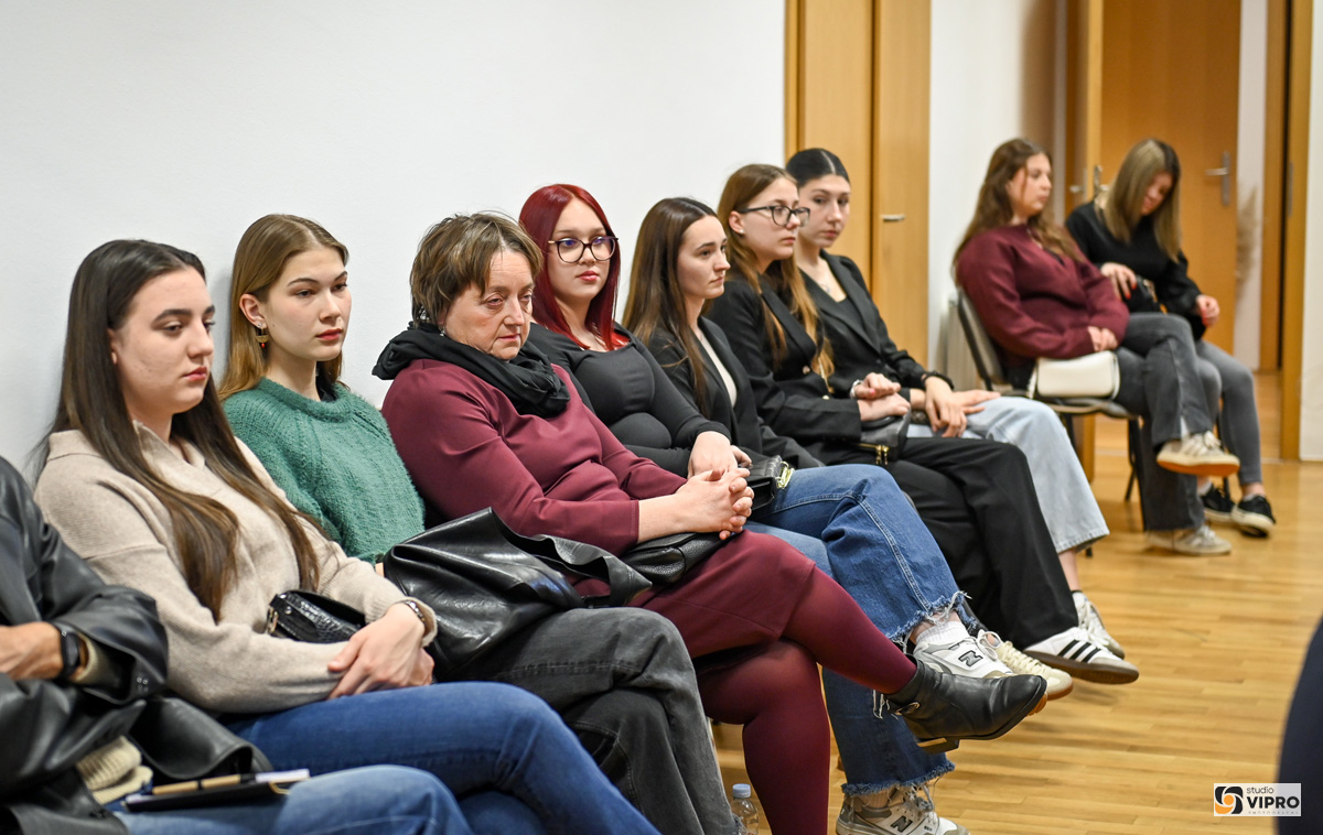 studio VIPRO studio VIPRO