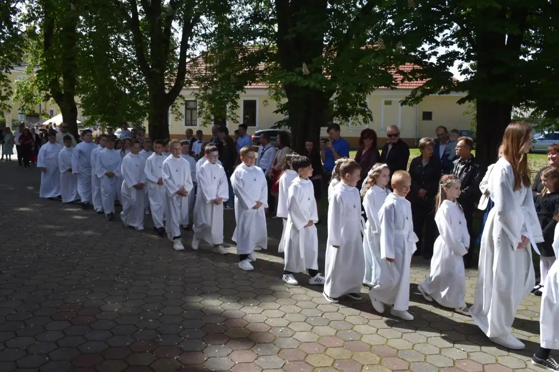 Selnica . prva sveta pričest (22) Selnica . prva sveta pričest (22)