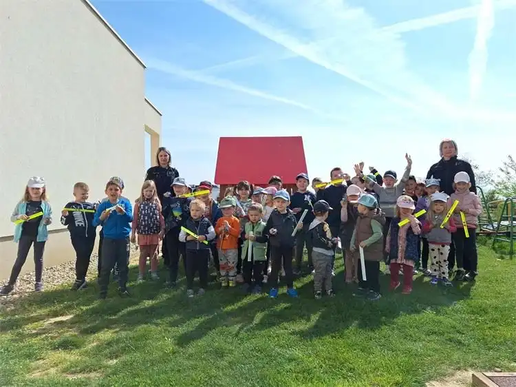 Selnički zvončići i policija (6) Selnički zvončići i policija (6)