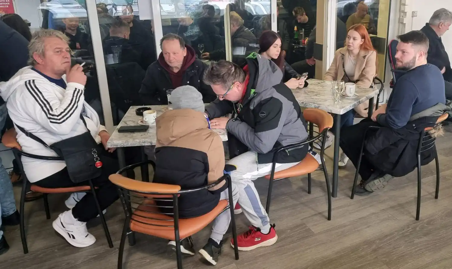 Šenkovec obojen u plavo Učlanjenje u GNK Dinamo s legendama kluba (10) Šenkovec obojen u plavo Učlanjenje u GNK Dinamo s legendama kluba (10)