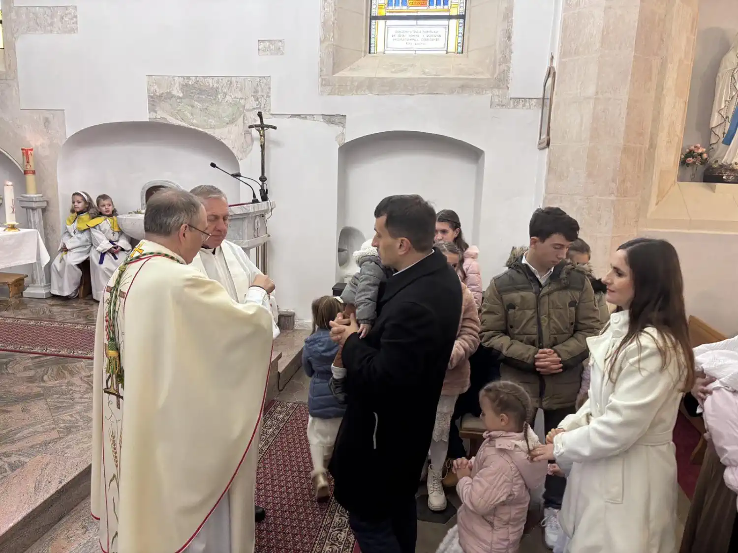 Šestero djece, ljubav i vjera Obitelj Sakač kao primjer nade (9) Šestero djece, ljubav i vjera Obitelj Sakač kao primjer nade (9)