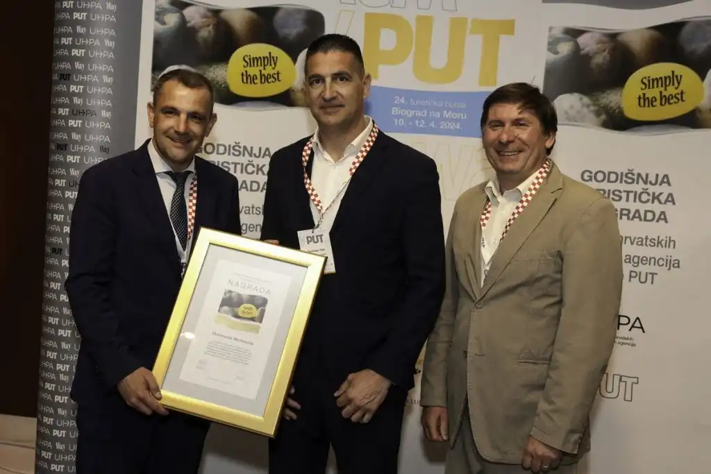 Simplythebest2024-172-1024×683