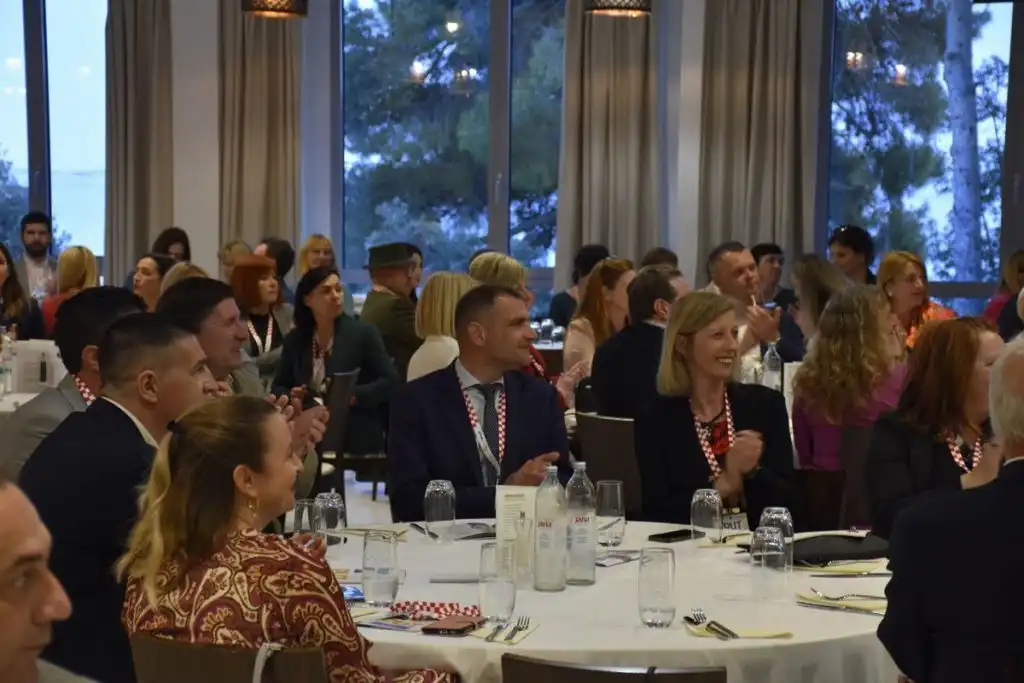 Simplythebest2024-239-1024×683