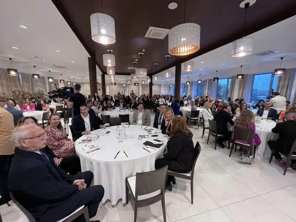 Simpy-the-best-nagrada-najbolja-destinacija-kontinentalnog-turizma-1-1-1024×768