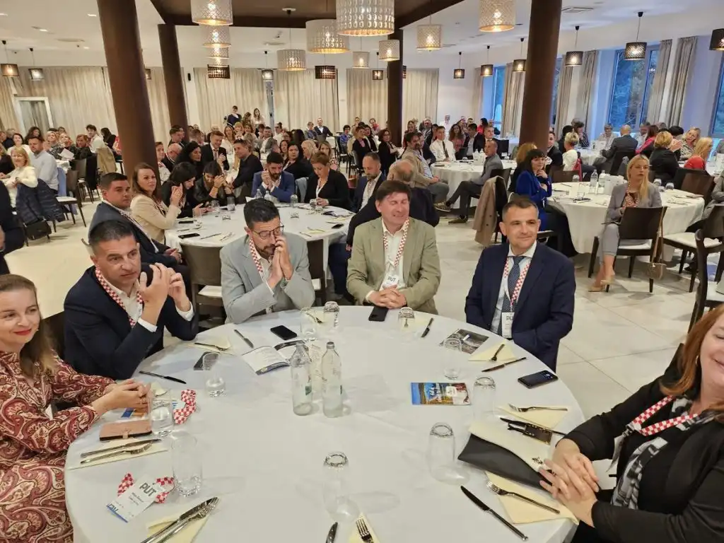 Simpy-the-best-nagrada-najbolja-destinacija-kontinentalnog-turizma-2-1-1024×768