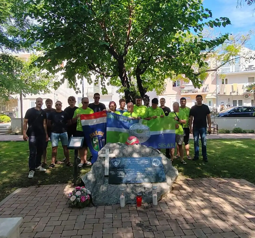 Siniša Smrečki – bicikl (12) Siniša Smrečki – bicikl (12)