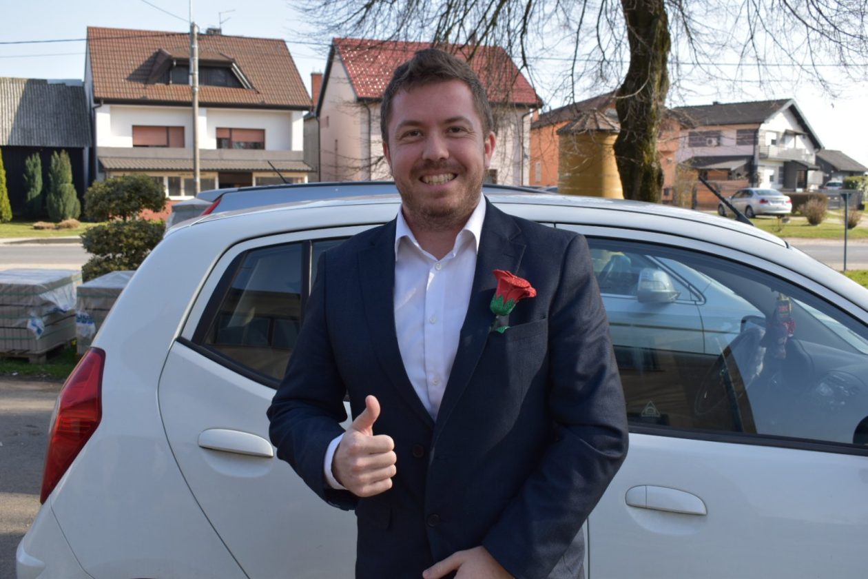 Sivica dan žena (5)