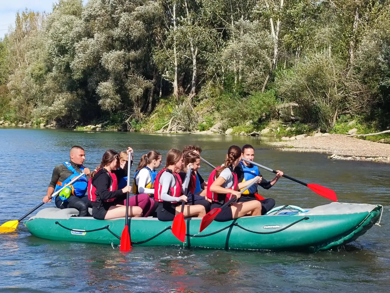 Škola sportova na vodi (11) Škola sportova na vodi (11)