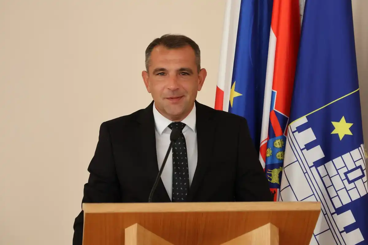 Skupština – Matija Posavec (2)