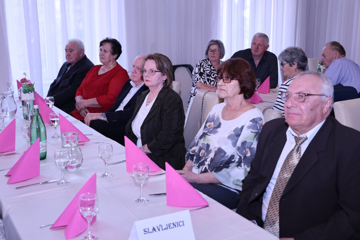 Skupstina udruge umirovljenika prelog i proslava 50 i 60 godina braka clanova (11)