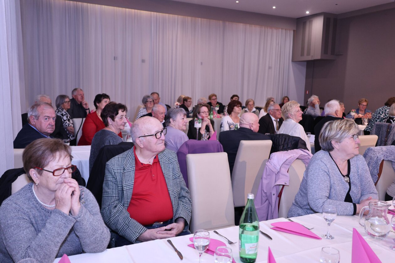 Skupstina udruge umirovljenika prelog i proslava 50 i 60 godina braka clanova (70)