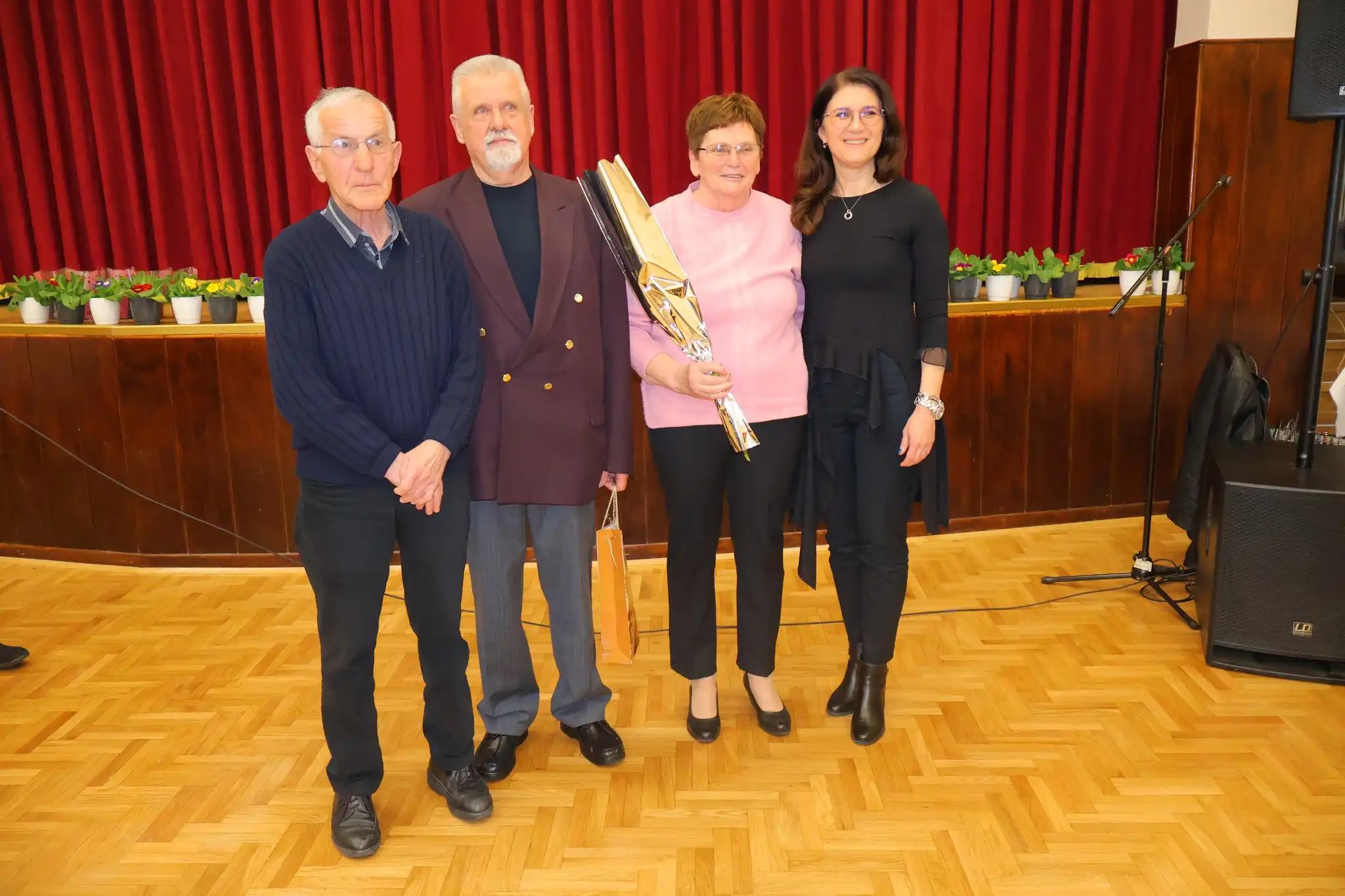 Skupština umirovljenika u Ivanovcu (16) Skupština umirovljenika u Ivanovcu (16)