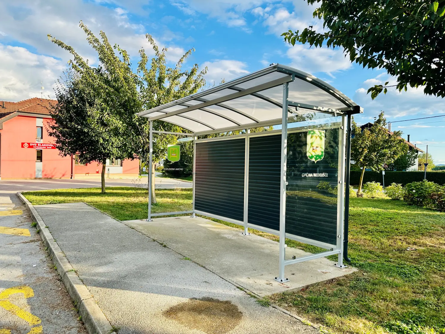 Slakovec, igralište i postaja (5) Slakovec, igralište i postaja (5)