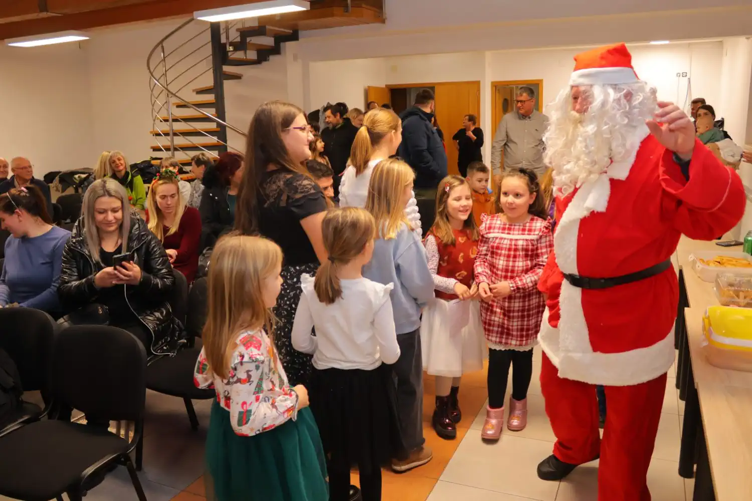 Slemenice božićna priredba 2024 (31)