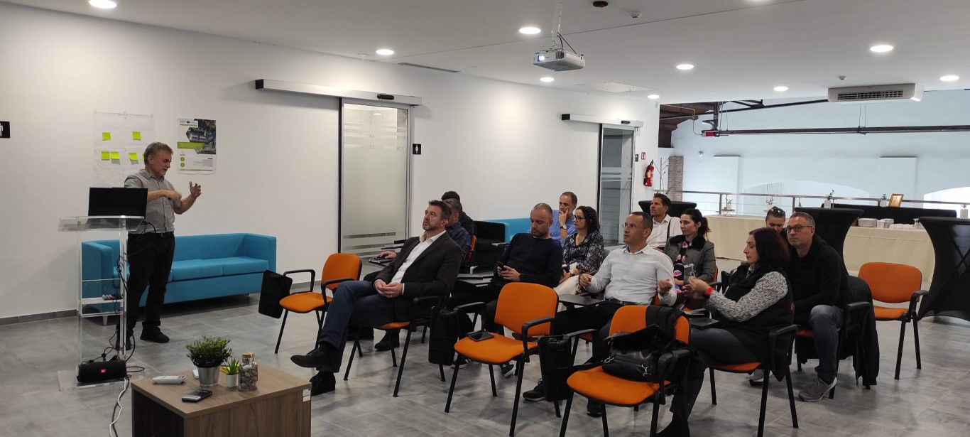 Slika 11 (Medium) Slika 11 (Medium)