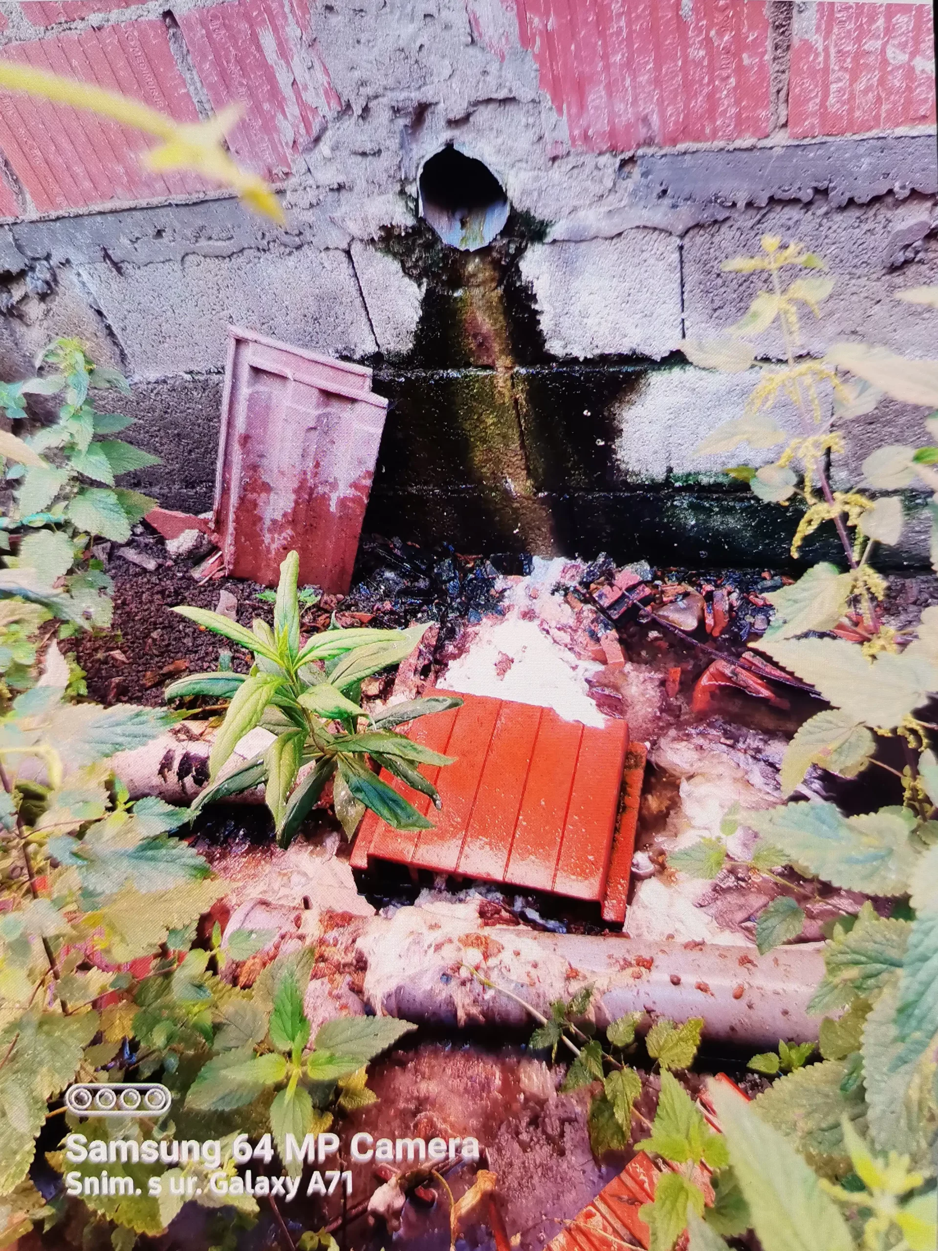 Smeće i otpad u Sitnicama (3)