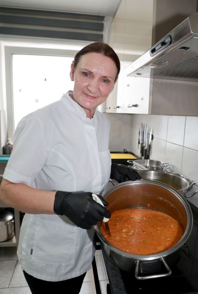 Snježana Lacković (1) Snježana Lacković (1)