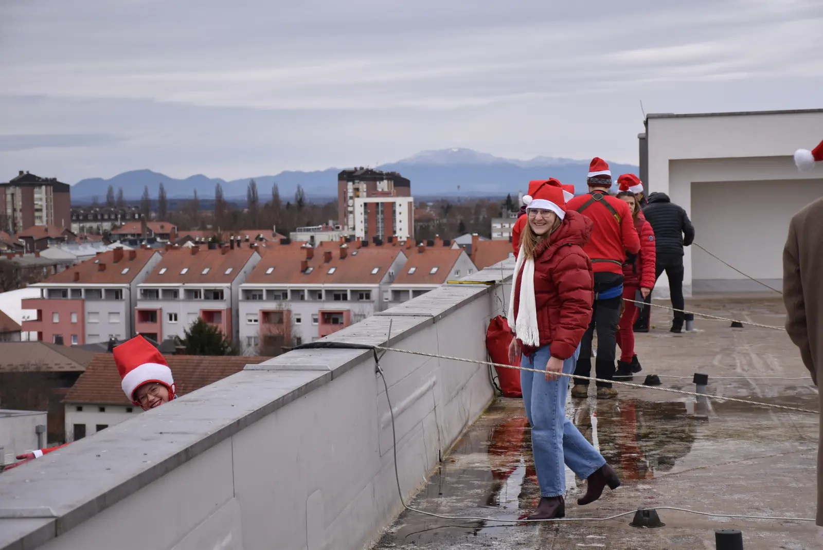 Speleologija, Božić, Bolnica, darivanje (1) Speleologija, Božić, Bolnica, darivanje (1)