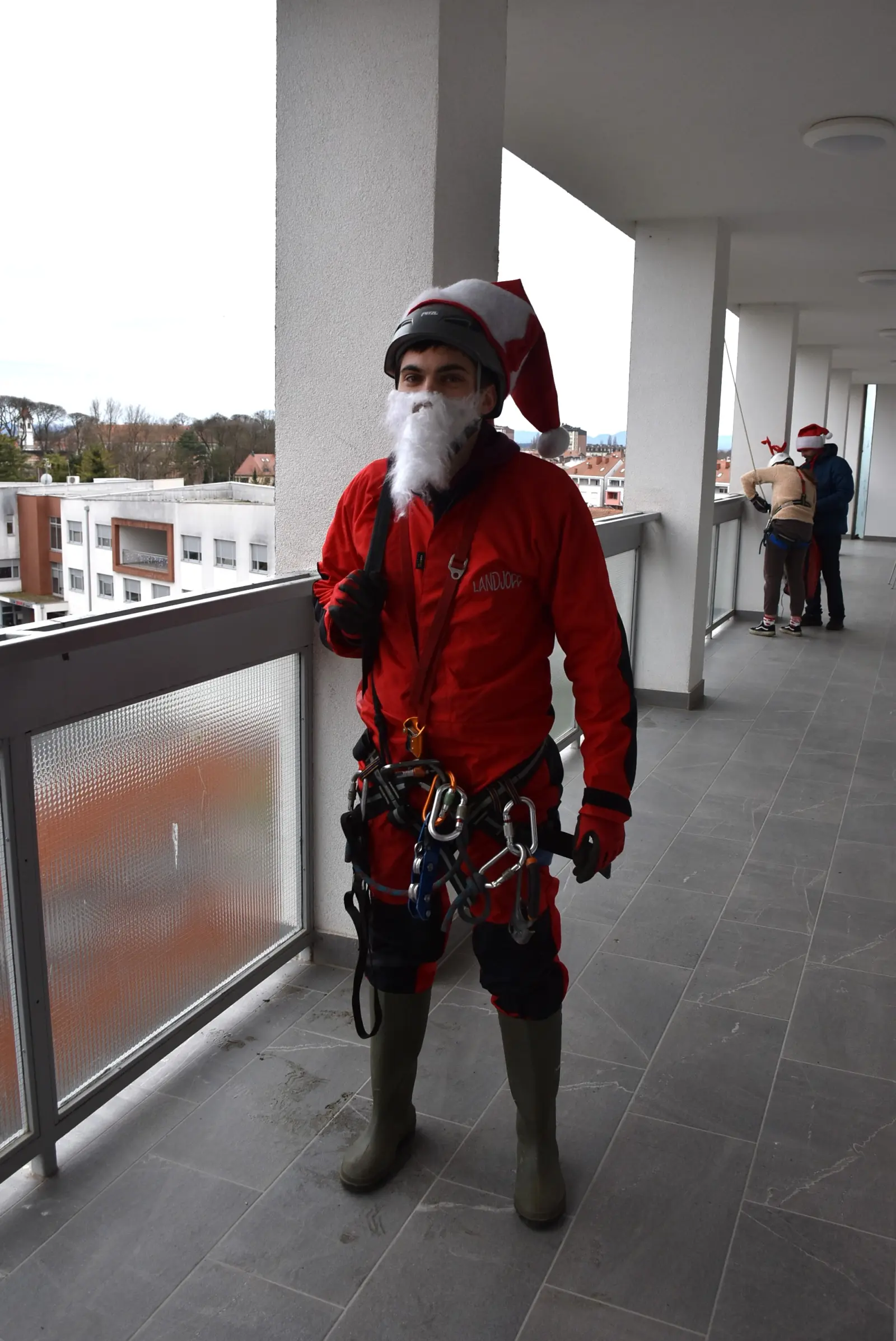 Speleologija, Božić, Bolnica, darivanje (17) Speleologija, Božić, Bolnica, darivanje (17)