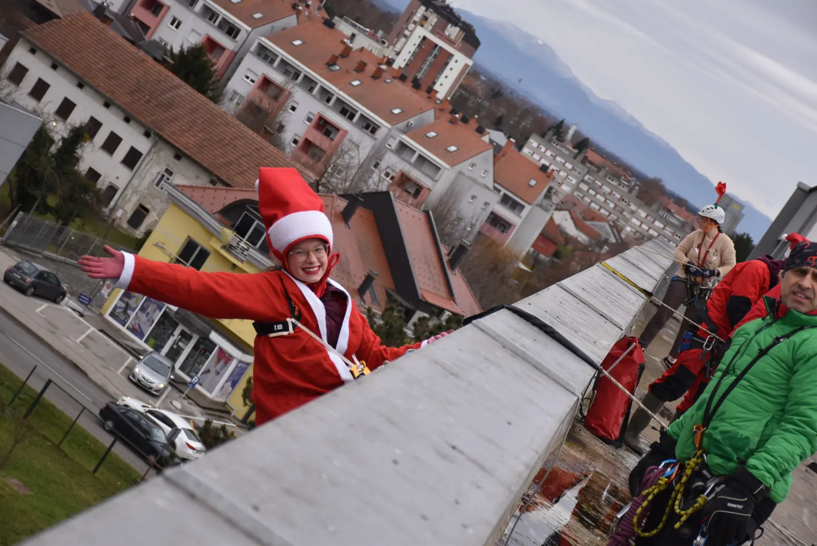 Speleologija, Božić, Bolnica, darivanje (2) Speleologija, Božić, Bolnica, darivanje (2)