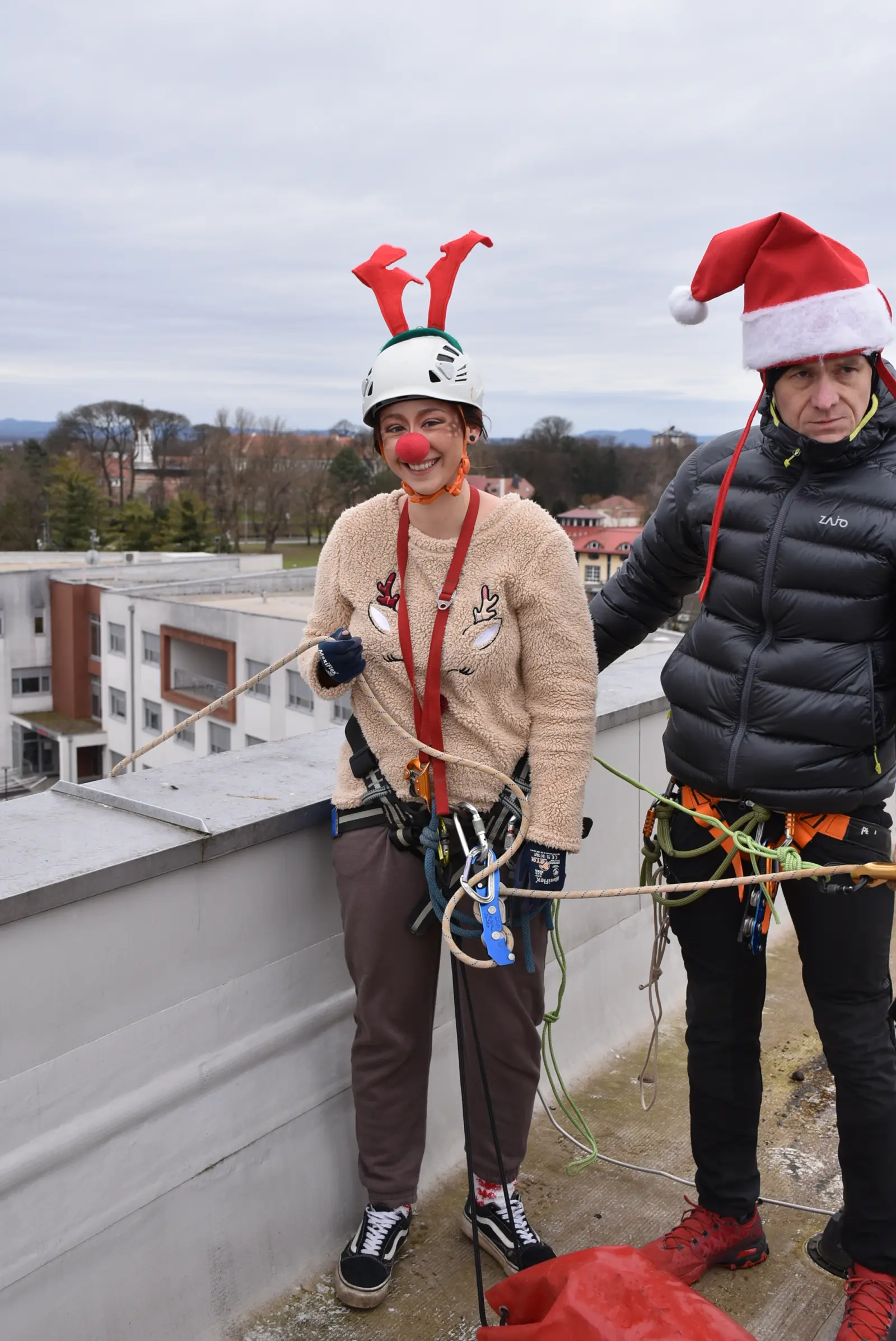 Speleologija, Božić, Bolnica, darivanje (3) Speleologija, Božić, Bolnica, darivanje (3)