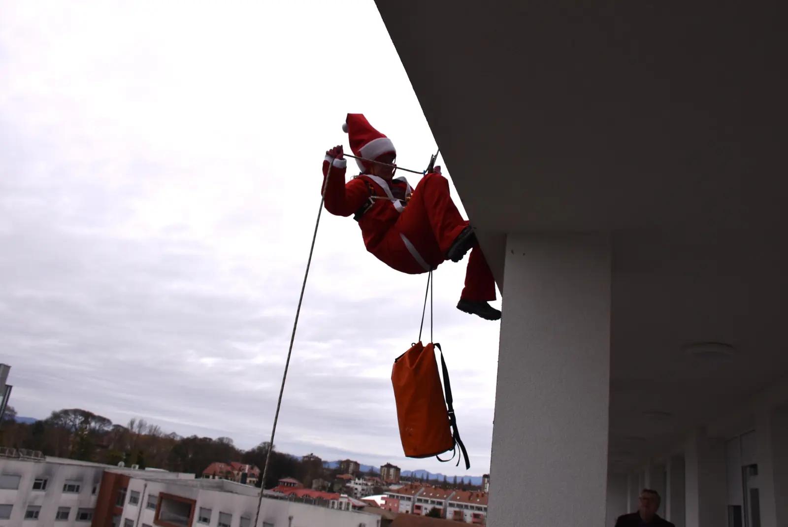 Speleologija, Božić, Bolnica, darivanje (9) Speleologija, Božić, Bolnica, darivanje (9)