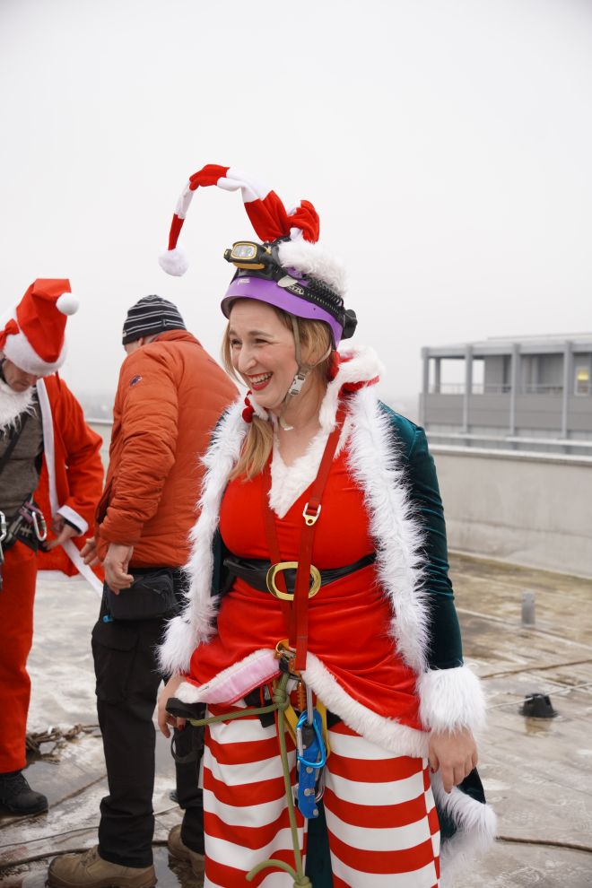 Speleolozi pokloni pedijatrija bolnica božić darivaje (13)