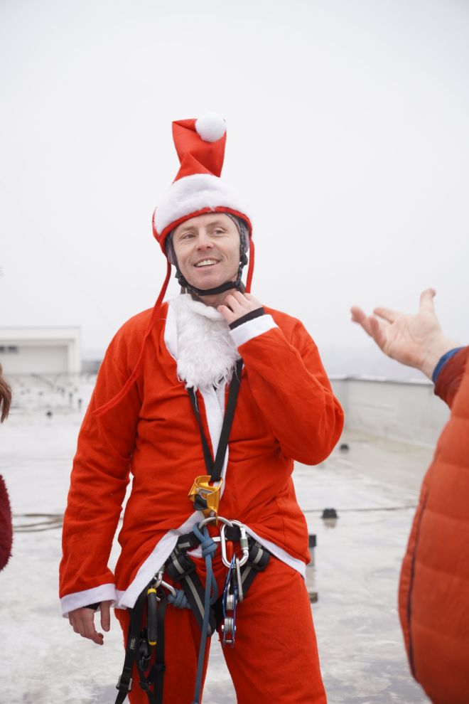 Speleolozi pokloni pedijatrija bolnica božić darivaje (17)