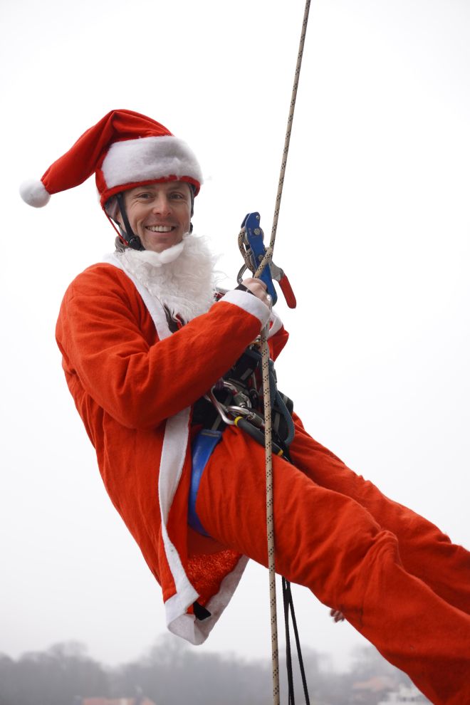 Speleolozi pokloni pedijatrija bolnica božić darivaje (27)