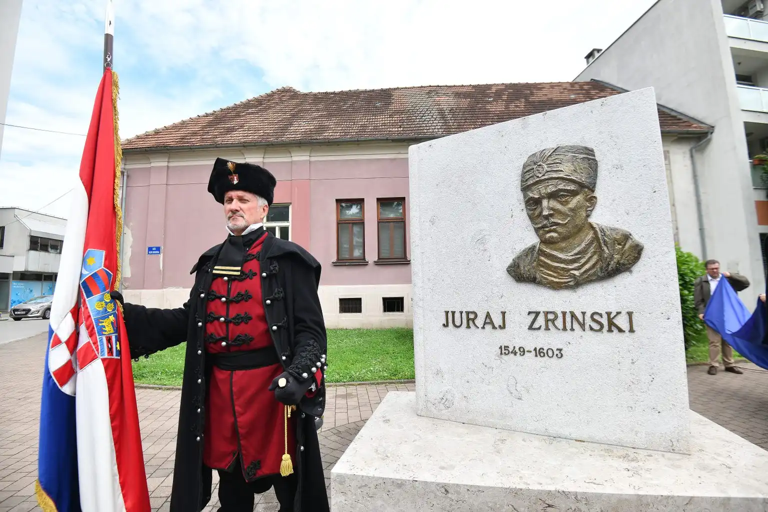 Spomenik Jurju Zrinskom (1) Spomenik Jurju Zrinskom (1)