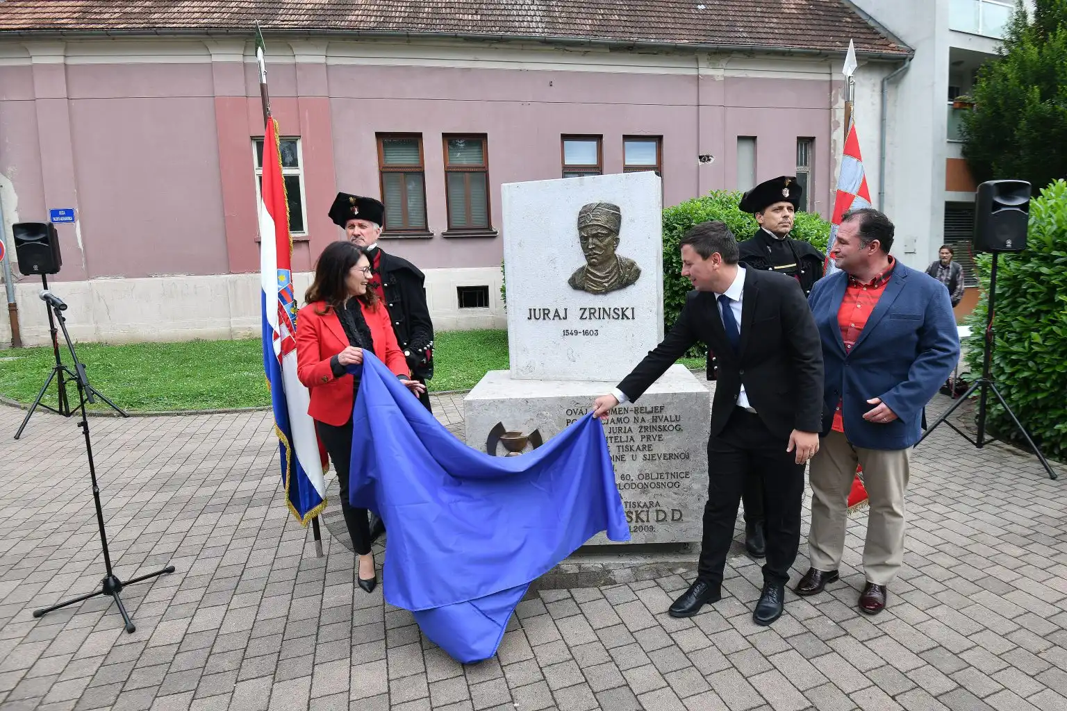 Spomenik Jurju Zrinskom (4) Spomenik Jurju Zrinskom (4)