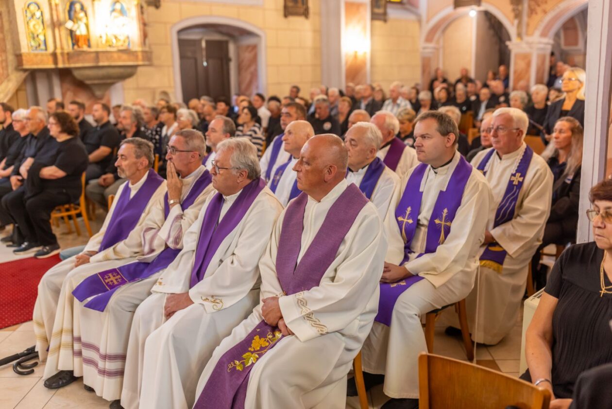 Sprovod – IVAN KOVAČIĆ – Štrigova 28