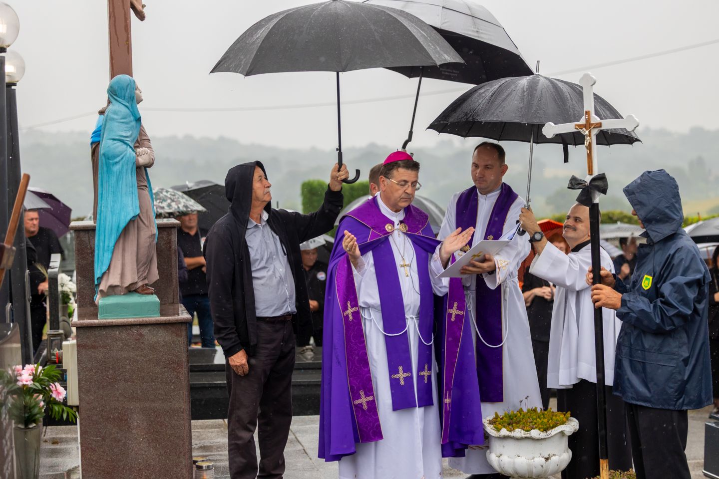 Sprovod – IVAN KOVAČIĆ – Štrigova 39