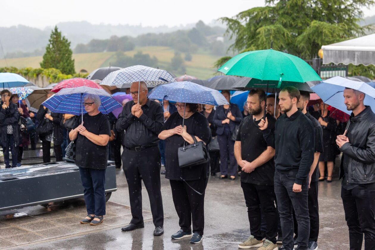 Sprovod – IVAN KOVAČIĆ – Štrigova 40