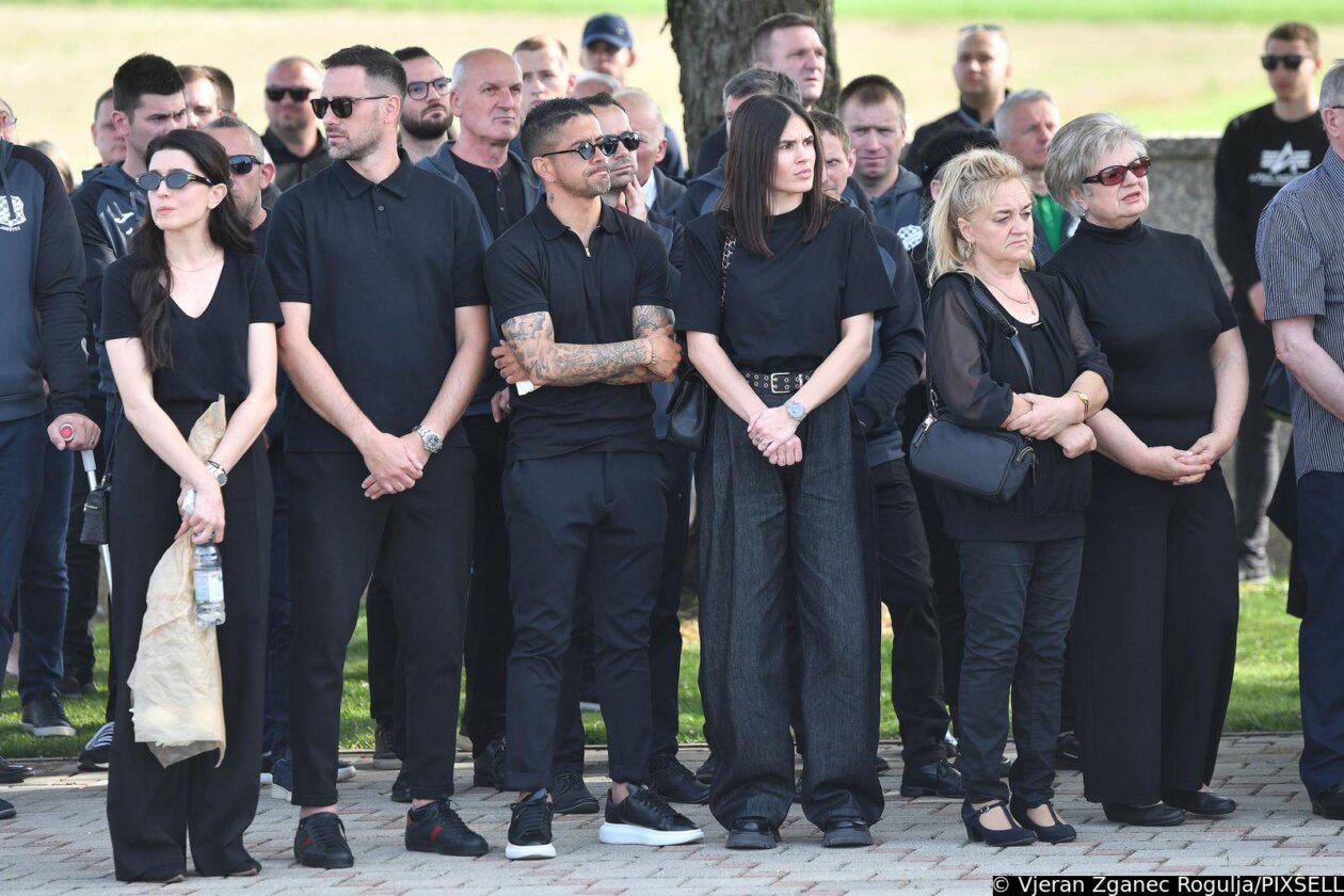 Sveti Martin na Muri: Sprovod bivšeg nogometnog reprezentativca Nikole Pokrivača