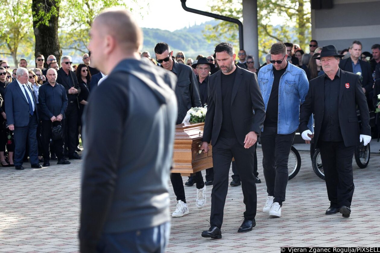 Sveti Martin na Muri: Sprovod bivšeg nogometnog reprezentativca Nikole Pokrivača