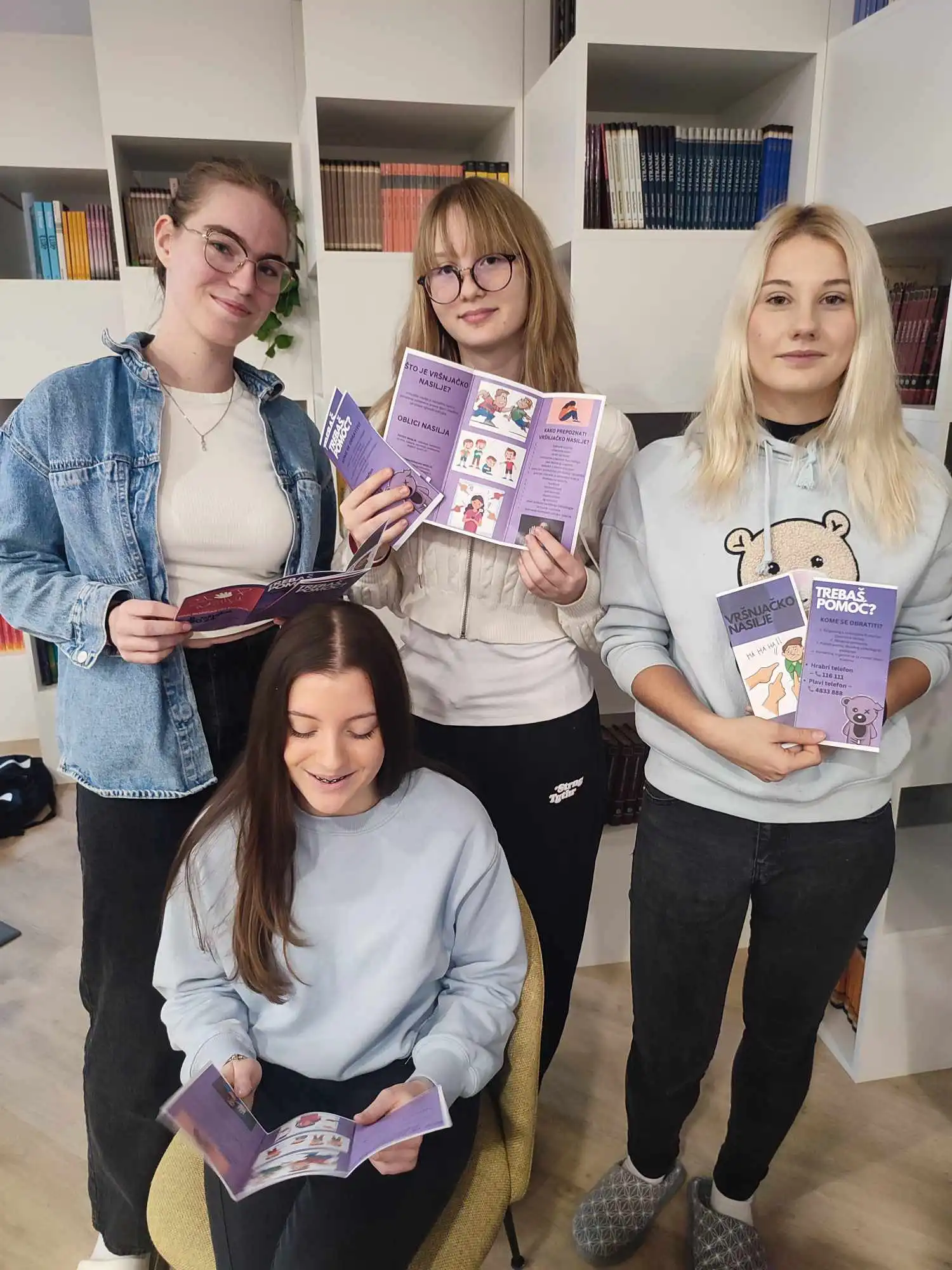 Srednja škola Čakovec (10) Srednja škola Čakovec (10)